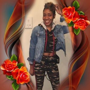 Meet your Posher, Keonia